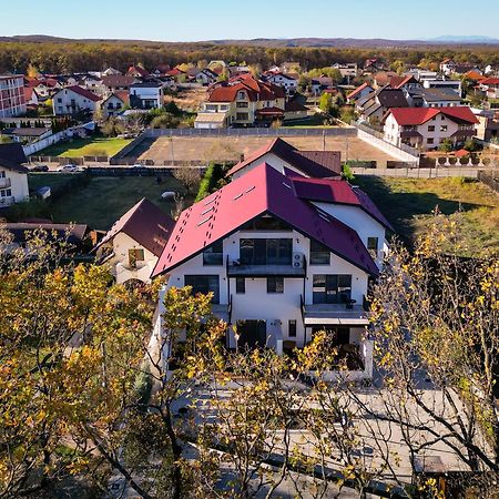 Forest Boutique Питешти Экстерьер фото